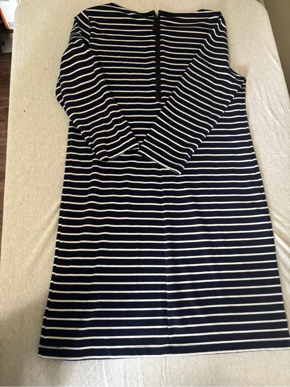 Gap Striped Navy and White Boatneck Shift Dress - size M - Picture 8 of 8